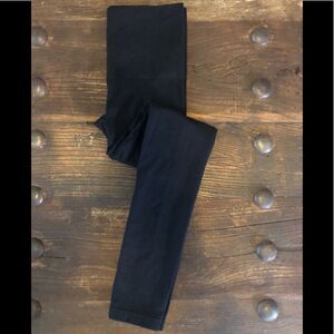 Assets Red Hot Label by Spanx Capri Stretch Leggings Black